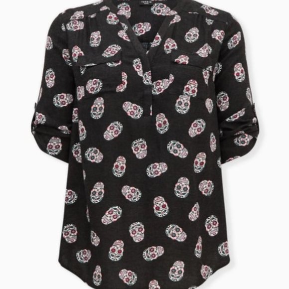 Torrid NWT NEW 4X Sugar Skull Harper Blouse! - Picture 1 of 5